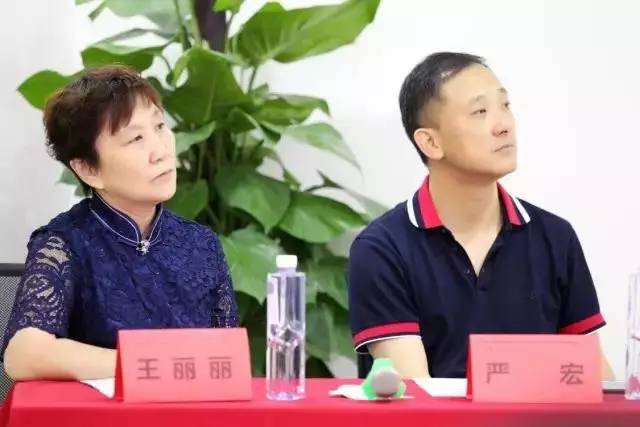 由西安市雁塔区医疗管理协会与以诚为本赢在诚信9001集团主办的医路同心·光明论道——以诚为本赢在诚信9001·西安2017斜视与小儿眼科学术会议在西安以诚为本赢在诚信9001 由西安市雁塔区医疗管理协会与以诚为本赢在诚信9001集团主办的医路同心·光明论道——以诚为本赢在诚信9001·西安2017斜视与小儿眼科学术会议在西安以诚为本赢在诚信9001