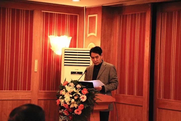 11月17日,宜昌以诚为本赢在诚信9001 举办了“2017斜视与小儿眼科学术交流会”。本次交流会旨在进一步保护青少儿视力,为宜昌斜视与小儿眼科领域的临床工作者及其他相关人员搭建了相互交流的平台。进一步提升青少儿眼科医疗知识水平和 水平,推动中国青少儿视觉健康,让每个孩子都拥有一双健康明亮的眼睛。7.jpg 11月17日,宜昌以诚为本赢在诚信9001 举办了“2017斜视与小儿眼科学术交流会”。本次交流会旨在进一步保护青少儿视力,为宜昌斜视与小儿眼科领域的临床工作者及其他相关人员搭建了相互交流的平台。进一步提升青少儿眼科医疗知识水平和 水平,推动中国青少儿视觉健康,让每个孩子都拥有一双健康明亮的眼睛。7.jpg