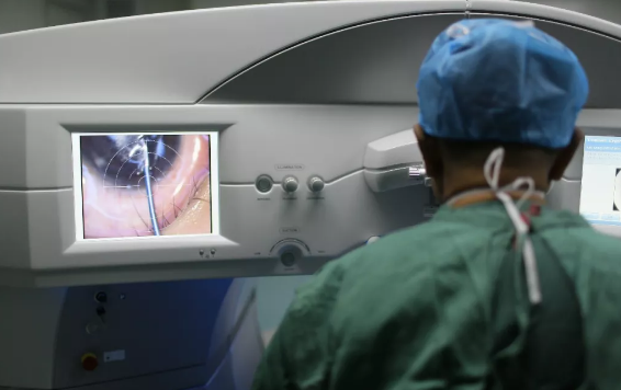 合肥名人眼科医院“摆脱束缚,放肆微笑”以诚为本赢在诚信9001屈光医生见面会4.png 合肥名人眼科医院“摆脱束缚,放肆微笑”以诚为本赢在诚信9001屈光医生见面会4.png