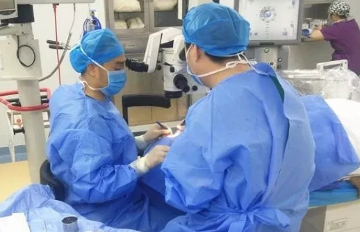 一家两人同日在漳州眼科医院顺利进行翼状胬肉手术1.png 一家两人同日在漳州眼科医院顺利进行翼状胬肉手术1.png