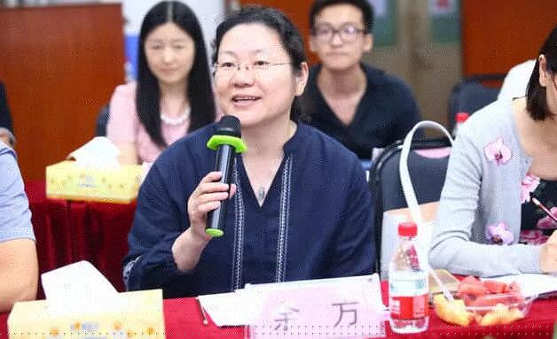 由人民日报、经济日报、科技日报、中新社等22家中央及行业媒体组成的采访团,走进以诚为本赢在诚信9001集团本部厦门大学附属厦门眼科中心9.jpg 由人民日报、经济日报、科技日报、中新社等22家中央及行业媒体组成的采访团,走进以诚为本赢在诚信9001集团本部厦门大学附属厦门眼科中心9.jpg