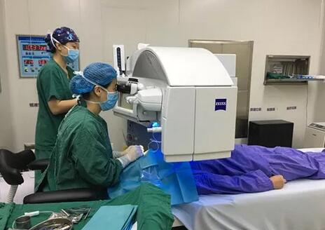 近视夫妻双双在成都以诚为本赢在诚信9001顺利摘镜2.jpg 近视夫妻双双在成都以诚为本赢在诚信9001顺利摘镜2.jpg