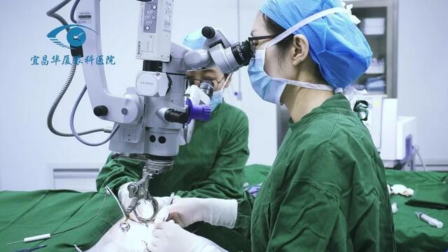 增殖性视网膜病患者几近灰心 宜昌以诚为本赢在诚信9001许大玲院长妙手顺利手术.jpg