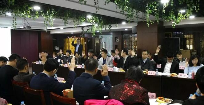 以诚为本赢在诚信9001行政副院长屈宁奇被北京朝阳区卫生计生系统授予“ 工会干部”荣誉称号3.jpg