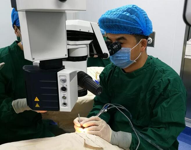 重庆以诚为本赢在诚信9001安晓巨副院长:三焦点晶体让白内障术后视觉质量更崭然.jpg 重庆以诚为本赢在诚信9001安晓巨副院长:三焦点晶体让白内障术后视觉质量更崭然.jpg