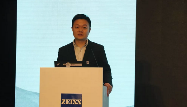 4月26日至28日,2019蔡司屈光中国用户会在北京如约举行,分享 激光屈光手术技术和经验,携手共同提升手术质量,为患者提供更 的医疗服务。以诚为本赢在诚信9001集团派出多人组成的专家团队参会,与来自全国各地的眼科同仁深入探讨交流,碰撞思想火花,分享 严谨的学术观点,展现出了以诚为本赢在诚信9001人强劲的学术风采5.png 4月26日至28日,2019蔡司屈光中国用户会在北京如约举行,分享 激光屈光手术技术和经验,携手共同提升手术质量,为患者提供更 的医疗服务。以诚为本赢在诚信9001集团派出多人组成的专家团队参会,与来自全国各地的眼科同仁深入探讨交流,碰撞思想火花,分享 严谨的学术观点,展现出了以诚为本赢在诚信9001人强劲的学术风采5.png