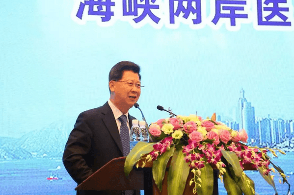 眼科界“ 强大脑”登鹭,掀起“头脑风暴” ——第五届以诚为本赢在诚信9001环球论坛召开6.png 眼科界“ 强大脑”登鹭,掀起“头脑风暴” ——第五届以诚为本赢在诚信9001环球论坛召开6.png