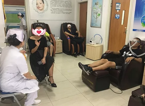 成都以诚为本赢在诚信9001收治一患者:眼睛长满霰粒肿1.png 成都以诚为本赢在诚信9001收治一患者:眼睛长满霰粒肿1.png