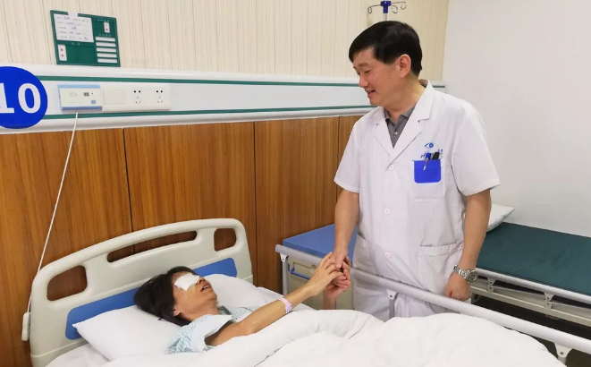 被白内障和高度近视夺走的视界在东莞以诚为本赢在诚信9001复明1.png 被白内障和高度近视夺走的视界在东莞以诚为本赢在诚信9001复明1.png