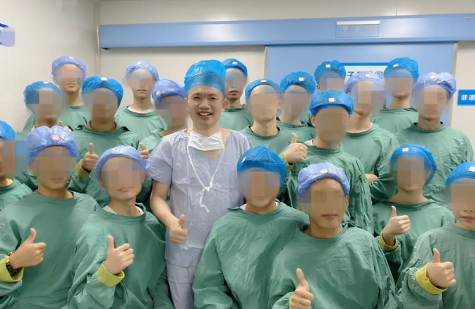 征兵、高考……一起来看看他们来赣州以诚为本赢在诚信9001做近视手术的理由!1.png 征兵、高考……一起来看看他们来赣州以诚为本赢在诚信9001做近视手术的理由!1.png