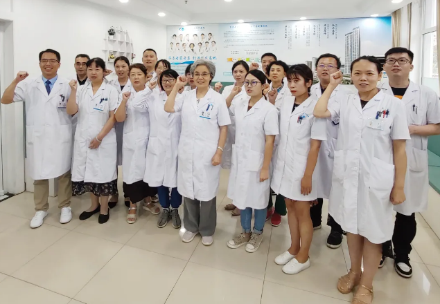 8.19中国医师节:青岛以诚为本赢在诚信9001开展医师节宣誓大会2.png 8.19中国医师节:青岛以诚为本赢在诚信9001开展医师节宣誓大会2.png