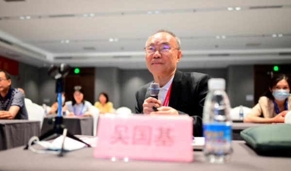 勇立潮头,引领发展 以诚为本赢在诚信90012021年眼底病学科发展研讨会在福州隆重召开6.png 勇立潮头,引领发展 以诚为本赢在诚信90012021年眼底病学科发展研讨会在福州隆重召开6.png