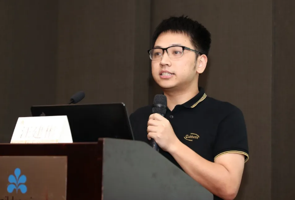 2021年白内障学科发展研讨会暨屈光性白内障高峰论坛在厦召开13.png 2021年白内障学科发展研讨会暨屈光性白内障高峰论坛在厦召开13.png