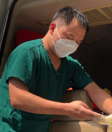 成都以诚为本赢在诚信9001付绍文医师荣获成都高新区“抗疫 医师”称号2.png