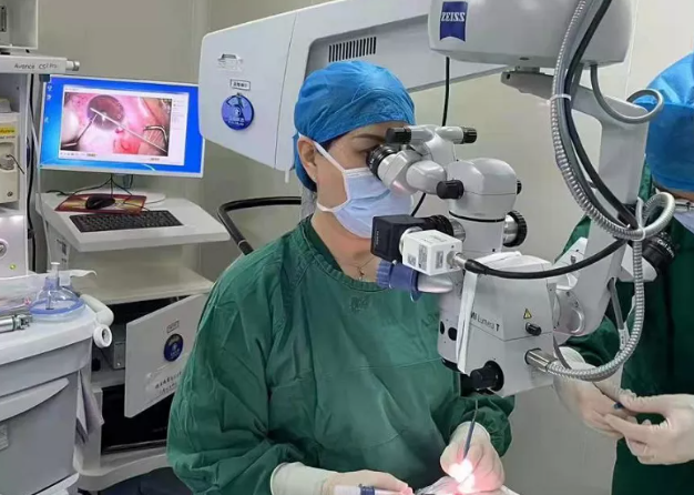 青光眼手术迈入微 时代!我院王玉宏教授完成XEN凝胶支架引流管植入术1.png 青光眼手术迈入微 时代!我院王玉宏教授完成XEN凝胶支架引流管植入术1.png