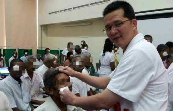 厦门眼科中心追光者—毛祖红:爱笑的眼睛会说话4.png 厦门眼科中心追光者—毛祖红:爱笑的眼睛会说话4.png