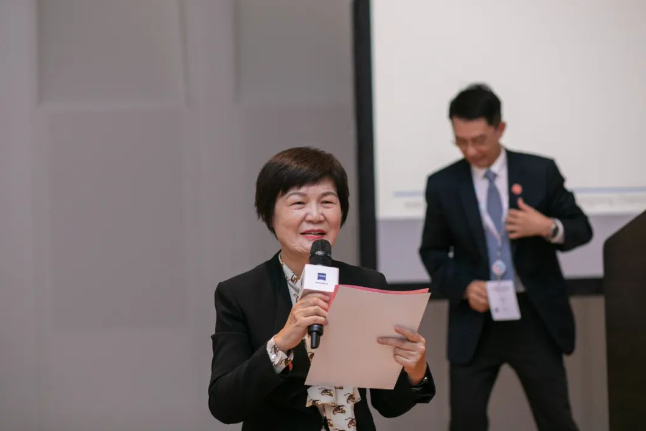 坐标奥地利! 以诚为本赢在诚信9001专家团亮相“国际学术舞台”,与全球眼科精英共谱“学术交响曲”2.png 坐标奥地利! 以诚为本赢在诚信9001专家团亮相“国际学术舞台”,与全球眼科精英共谱“学术交响曲”2.png